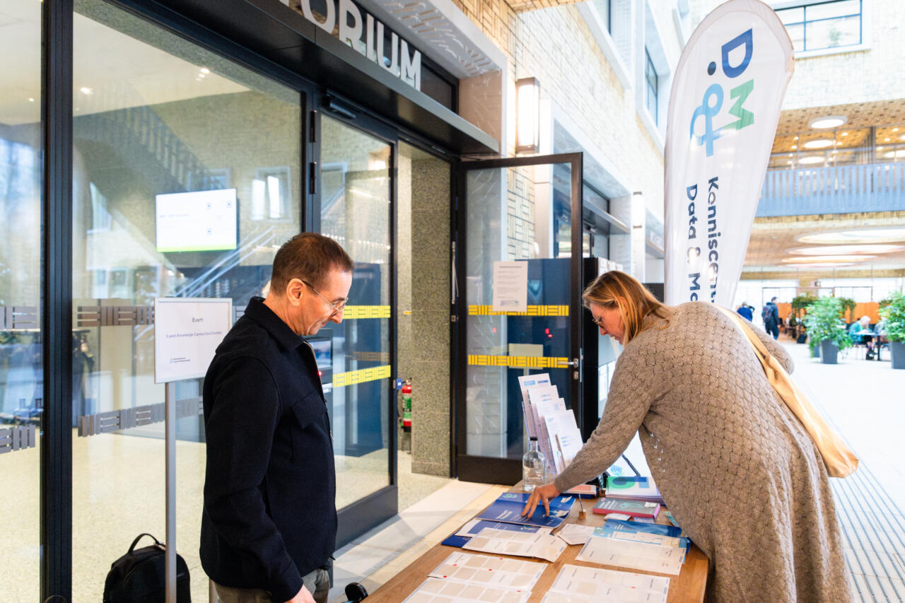 5 jaar KDM infostand en KDM banner 1